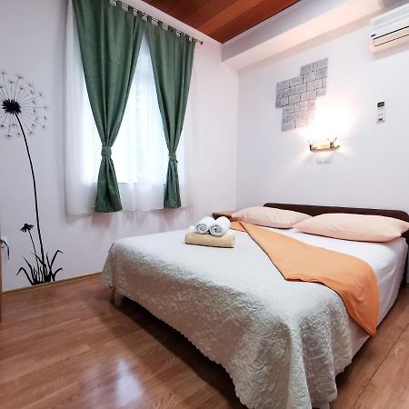 Guest House Il Giardino Duplancic Σπλιτ Εξωτερικό φωτογραφία